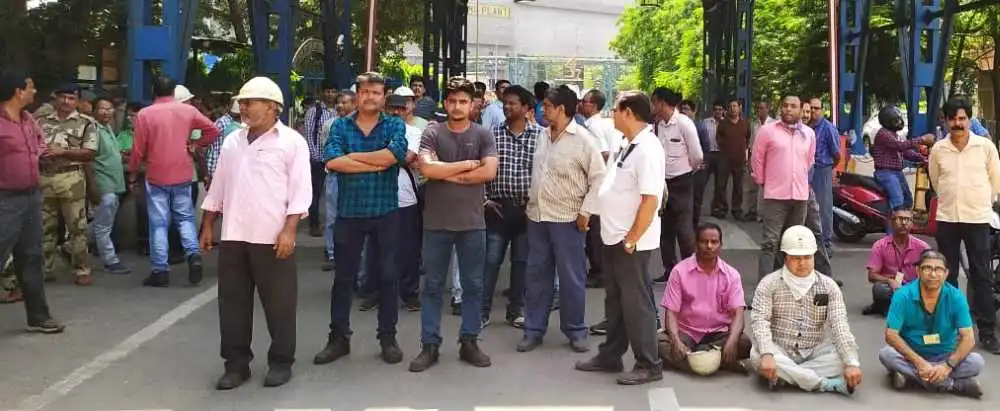 SAIL Bonus पर आंदोलन पड़ा भारी, Durgapur Steel Plant के 2 श्रमिक नेता सस्पेंड