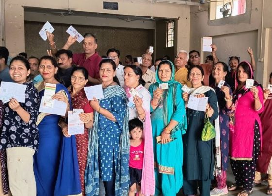 Lok Sabha Election 2024: More than 50% voting in West Bengal-Tripura and less voting in Maharashtra, Bihar, Lakshadweep at 1 pm, 42% votes cast in CG