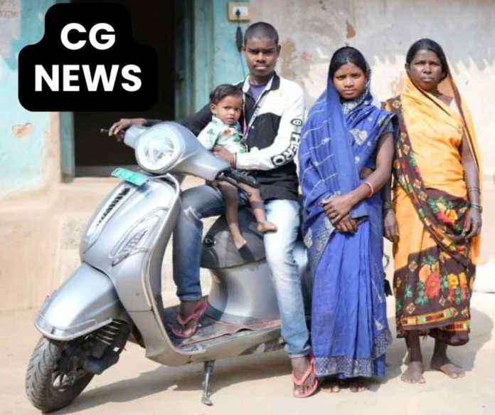 Job News Ever since Pahadi Korwa Bholaram bought Scooty, he is able to reach duty on time Job News: Ever since Pahadi Korwa Bholaram bought Scooty, he is able to reach duty on time