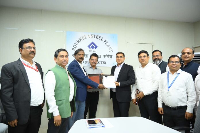 WhatsApp Image 2024-11-21 at 8.08.44 PM SAIL Rourkela Steel Plant signs strategic Contract Agreement to augment Iron Ore production