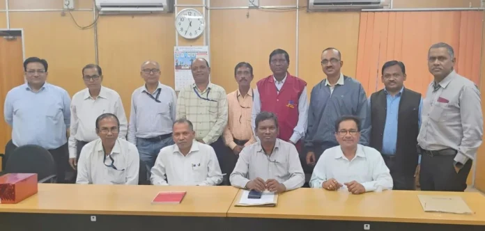 SAIL BSP Shiromani Award to senior manager and employees of coke oven SAIL BSP: Shiromani Award to senior manager and employees of coke oven