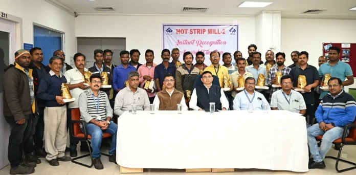 34 workers of Rourkela Steel Plant received awards (1) 34 workers of Rourkela Steel Plant received awards