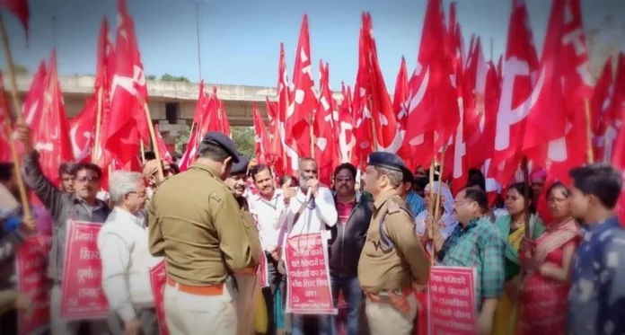 Hindustan Steel Contract Workers Union again active after separation from CITU, general meeting on 19th Hindustan Steel Contract Workers Union again active after separation from CITU, general meeting on 19th