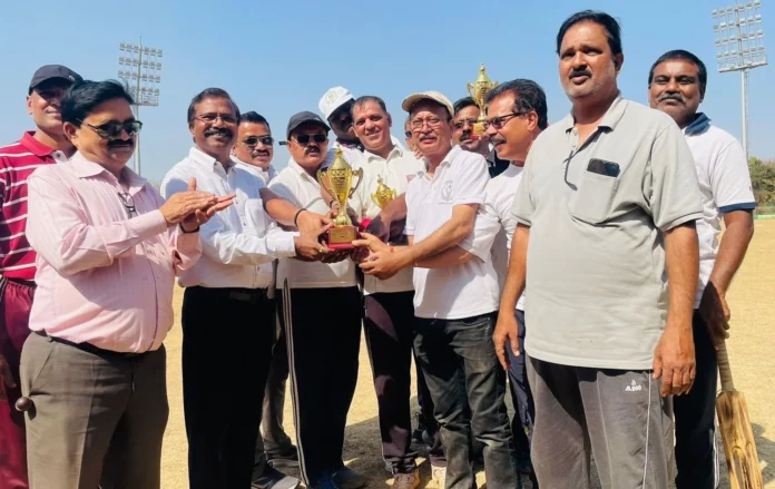 Maratha Mitra Mandal Sector 7 captured the trophy by defeating Maharashtra Mandal Sector 4 by 8 wickets Maratha Mitra Mandal Sector 7 captured the trophy by defeating Maharashtra Mandal Sector 4 by 8 wickets