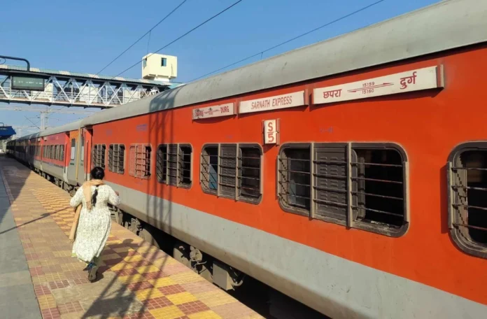 Sarnath Express canceled again to prevent crowd in Mahakumbh, route of Durg-Nautanwa changed Sarnath Express canceled again to prevent crowd in Mahakumbh, route of Durg-Nautanwa changed
