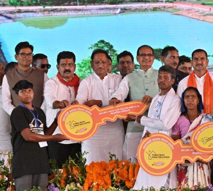 Mamas promise Now the poor will get permanent houses, 51 thousand Grihapravesh Mama's promise: Now the poor will get permanent houses, 51 thousand Grihapravesh