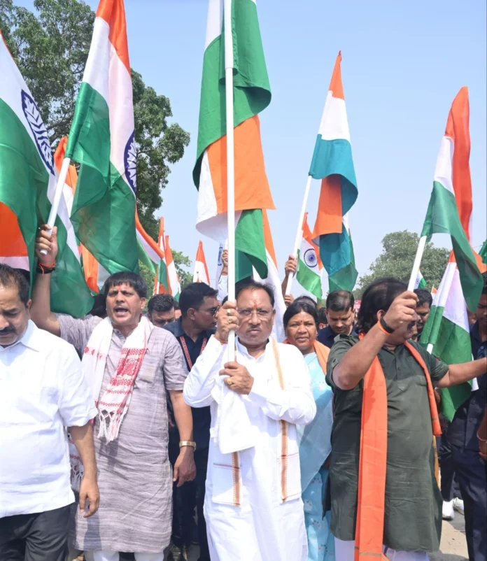 Operation Sindoor In honour of Indian Army people of Chhattisgarh came out in the field Tiranga Yatra echoed with Bharat Mata Ki Jai Operation Sindoor: In honour of Indian Army, people of Chhattisgarh came out in the field, Tiranga Yatra echoed with Bharat Mata Ki Jai